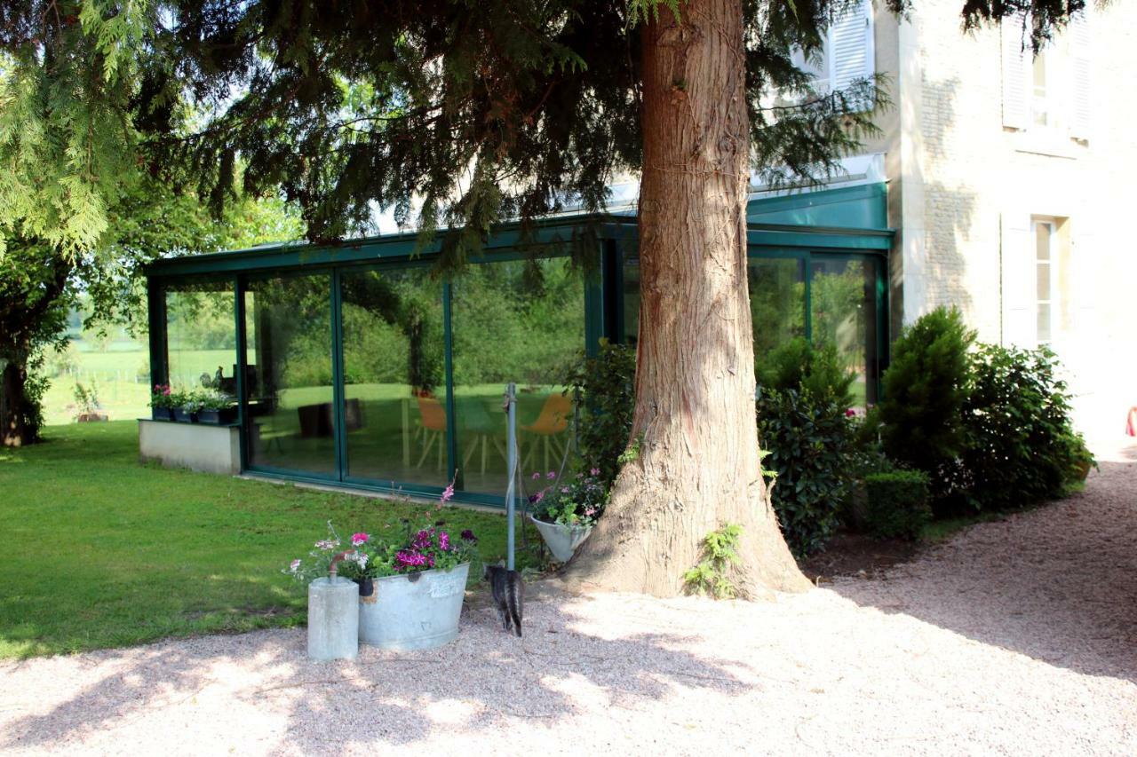 Safraniere De La Venelle Du Moulin Bed & Breakfast Jort Екстериор снимка