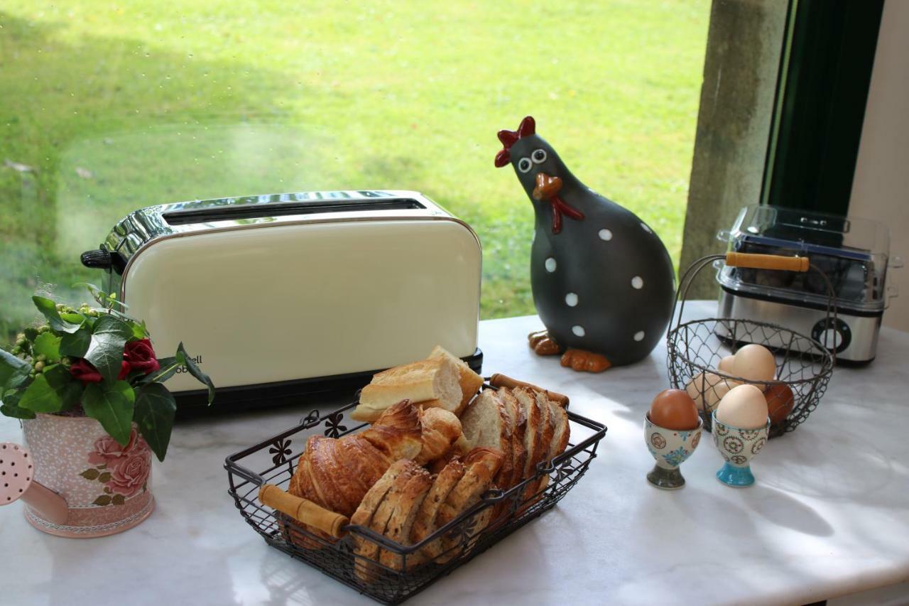 Safraniere De La Venelle Du Moulin Bed & Breakfast Jort Екстериор снимка